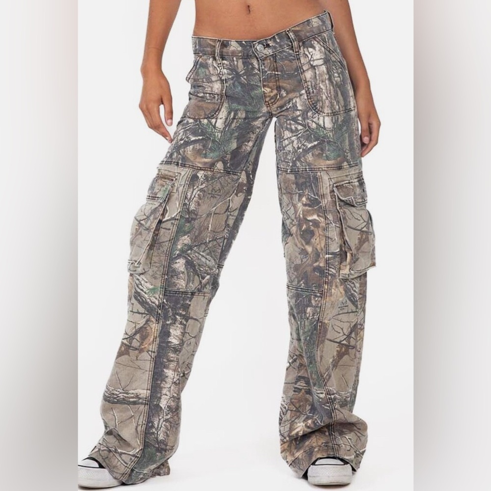 Revive denim- the Amelia pant Oakland low rise wide leg!